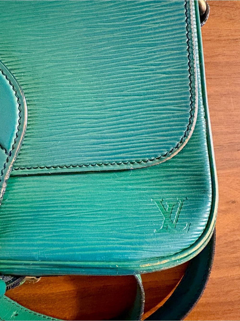 Auth Vintage Louis Vuitton Epi Leather Cartouchière MM Bag in Green - READ - Picture 3 of 16